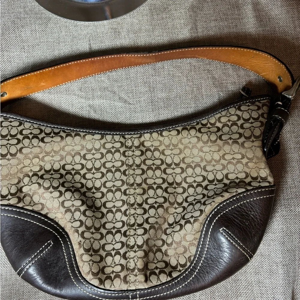 Vintage Coach 6351 Signature SOHO Crescent Hobo Pristine - Like New! Y2K